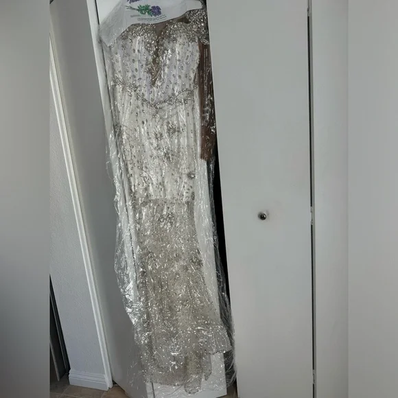 Custom Made Wedding Reception Dress. Great for Proms, Weddings, Events, Etc - Picture 2 of 11